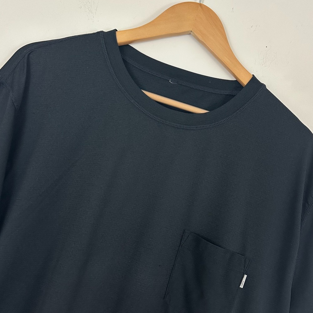 Vuori T-Shirt Black Short Sleeve Crew Neck Pullover Performance Training Mens XL